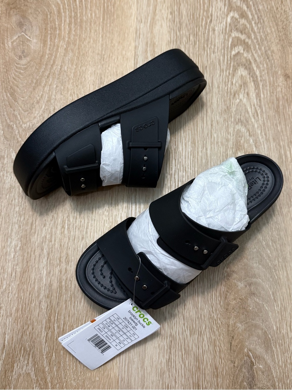 NWT Crocs Brooklyn Buckle Low Wedge Black Women's Size 7